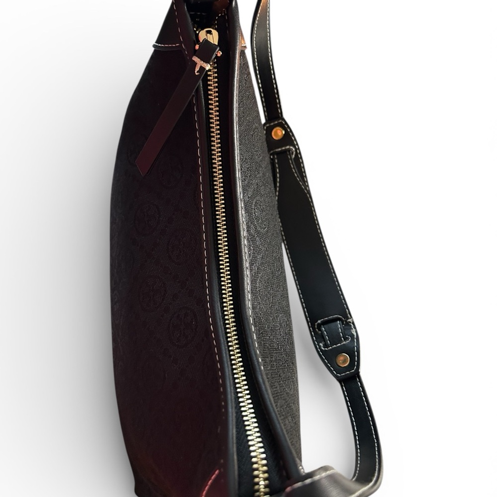 Chic Black Shoulder Bag - Picture 5 of 7